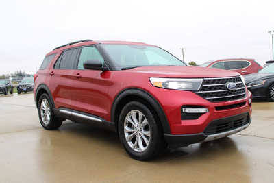 2020 Ford Explorer, $23995. Photo 3
