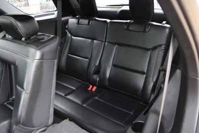 2020 Ford Explorer, $23995. Photo 9
