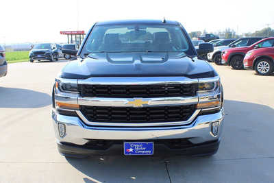 2018 Chevrolet 1500 Crew Cab, $24995. Photo 2