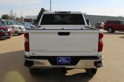 2021 Chevrolet 2500 Crew Cab, $45995. Photo 6