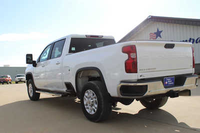 2021 Chevrolet 2500 Crew Cab, $45995. Photo 7