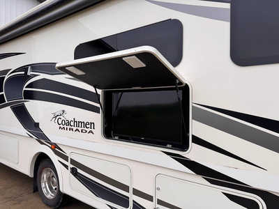2020 Ford Motorhome, $79995. Photo 10