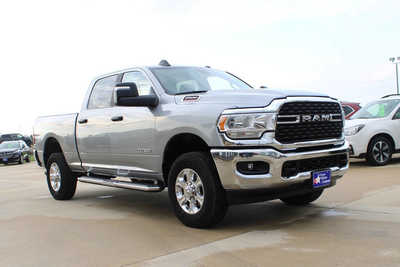 2024 RAM 2500 Crew Cab, $42995. Photo 3