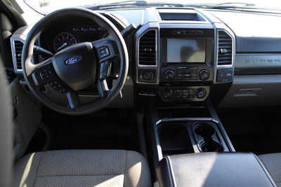 2017 Ford F250 Crew Cab, $39995. Photo 11
