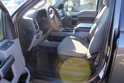 2017 Ford F250 Crew Cab, $39995. Photo 12