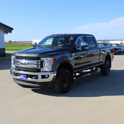 2017 Ford F250 Crew Cab, $39995. Photo 1