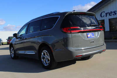 2021 Chrysler Pacifica, $24995. Photo 7