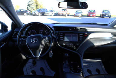 2020 Toyota Camry, $13995. Photo 10