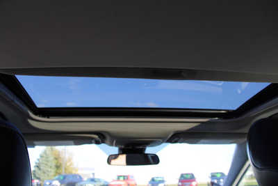 2020 Toyota Camry, $13995. Photo 11