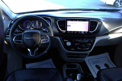 2022 Chrysler Pacifica, $19995. Photo 11