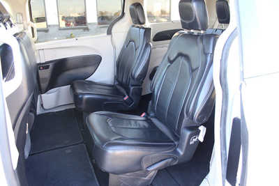 2022 Chrysler Pacifica, $19995. Photo 9