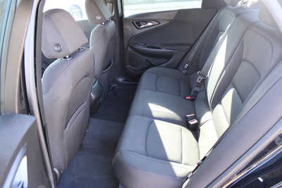 2019 Chevrolet Malibu, $16995. Photo 10