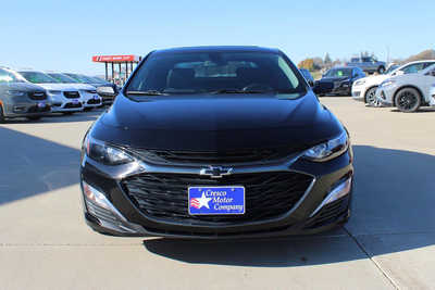 2019 Chevrolet Malibu, $16995. Photo 2