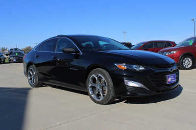2019 Chevrolet Malibu, $16995. Photo 3