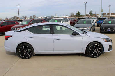 2024 Nissan Altima, $25995. Photo 4
