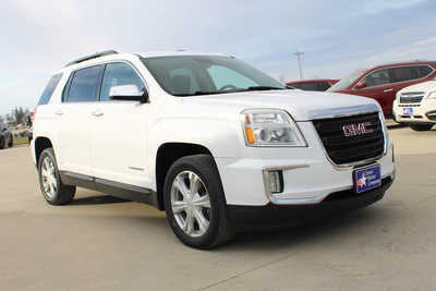 2017 GMC Terrain, $8995. Photo 3