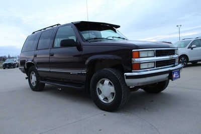 1997 Chevrolet Tahoe, $1995. Photo 3