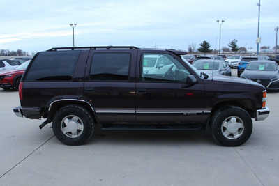 1997 Chevrolet Tahoe, $1995. Photo 4