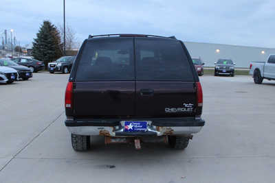 1997 Chevrolet Tahoe, $1995. Photo 6