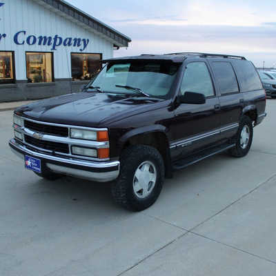 1997 Chevrolet Tahoe, $1995. Photo 1