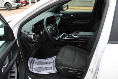 2025 Chevrolet Equinox, $28995. Photo 11