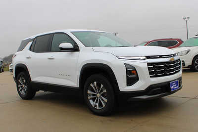 2025 Chevrolet Equinox, $28995. Photo 3