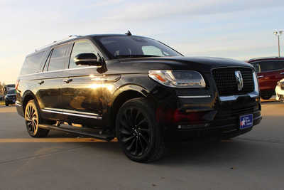 2020 Lincoln Navigator L, $35995. Photo 3