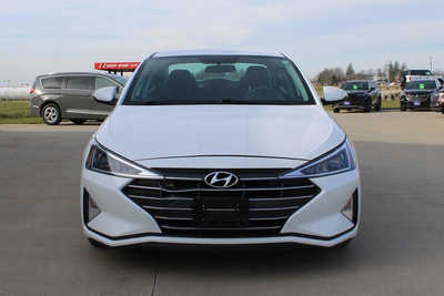 2019 Hyundai Elantra, $8995. Photo 2