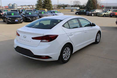 2019 Hyundai Elantra, $8995. Photo 5
