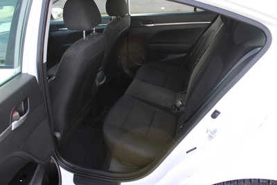 2019 Hyundai Elantra, $8995. Photo 9