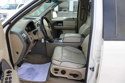 2007 Lincoln Mark LT, $7995. Photo 12