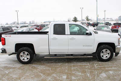 2018 Chevrolet 1500 Ext Cab, $24995. Photo 4