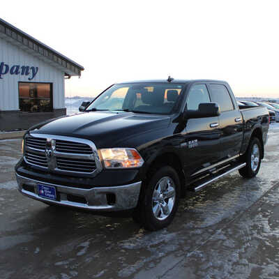 2015 RAM 1500 Crew Cab, $14995. Photo 1