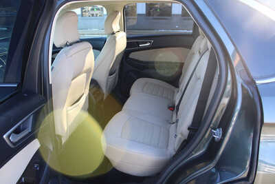 2015 Ford Edge, $7995. Photo 9