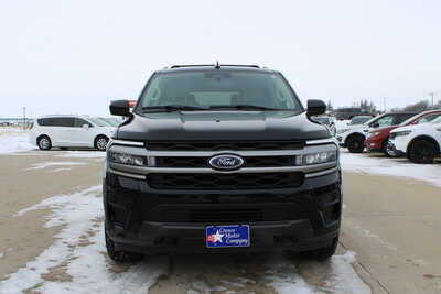 2023 Ford Expedition Max, $39995. Photo 2