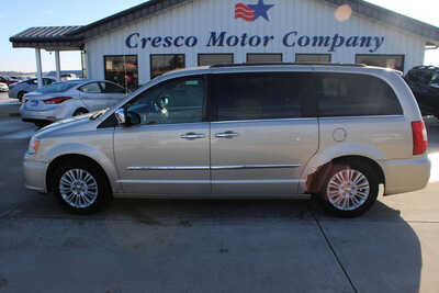 2012 Chrysler Town & Country, $1995. Photo 8