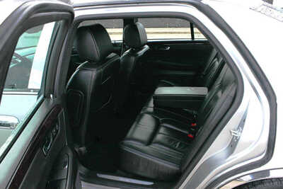 2007 Cadillac DTS, $6995. Photo 9