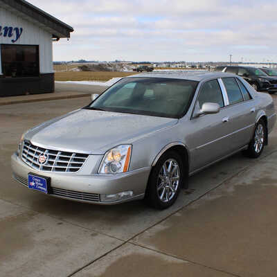 2007 Cadillac DTS, $6995. Photo 1