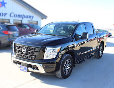 2024 Nissan Titan, $37995. Photo 1