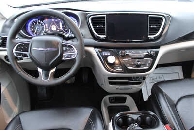 2024 Chrysler Pacifica, $29995. Photo 11