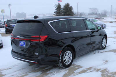 2024 Chrysler Pacifica, $29995. Photo 5