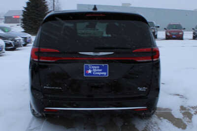 2024 Chrysler Pacifica, $29995. Photo 6
