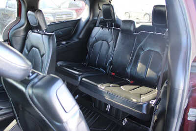 2019 Chrysler Pacifica, $17995. Photo 10