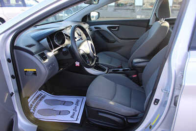 2014 Hyundai Elantra, $2995. Photo 11