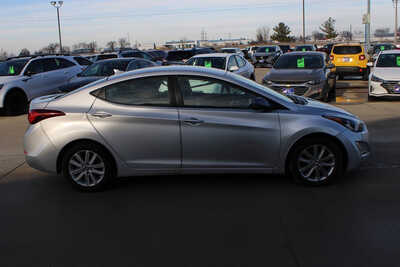 2014 Hyundai Elantra, $2995. Photo 4