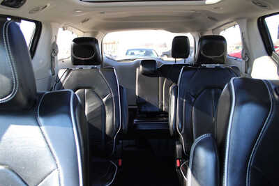 2023 Chrysler Pacifica, $28995. Photo 6