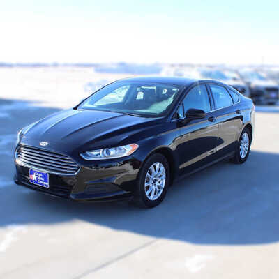 2016 Ford Fusion, $9995. Photo 1
