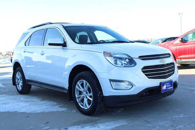 2017 Chevrolet Equinox, $11995. Photo 3