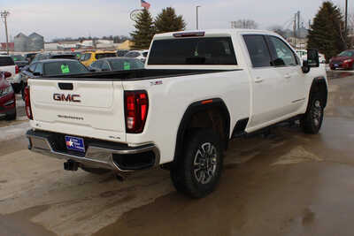 2024 GMC 2500 Crew Cab, $46995. Photo 5
