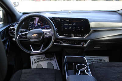 2025 Chevrolet Equinox, $27995. Photo 10